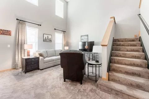 Living - 2257 Georgetown Cir #2257, Aurora, IL 60503 photo 2 of 4