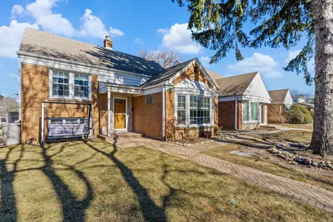 5324 Carol St, Skokie, IL 60077