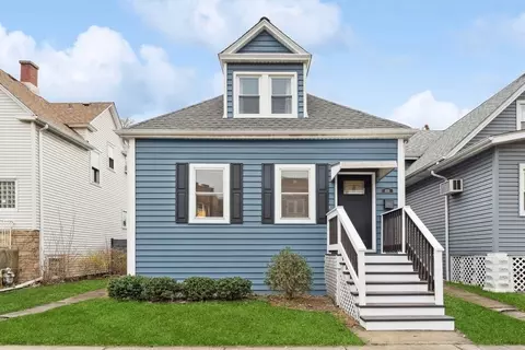 4111 W Addison St, Chicago, IL 60641