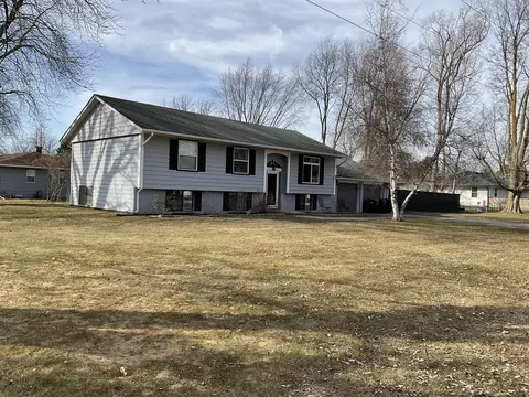 125 N Nina St, Cortland, IL 60112