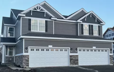 205 Charlestowne Dr, Saint Charles, IL 60174