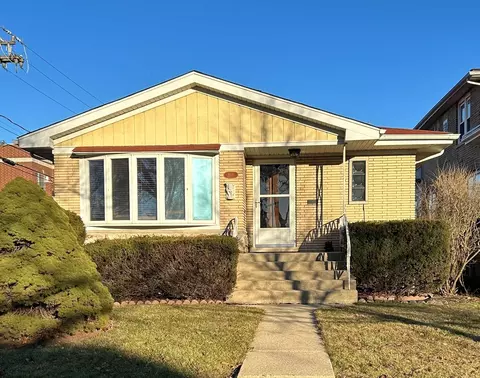 2649 Oak St, Franklin Park, IL 60131
