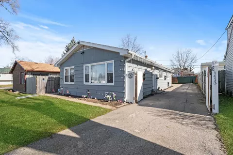 1413 Brentwood Dr, Round Lake Beach, IL 60073