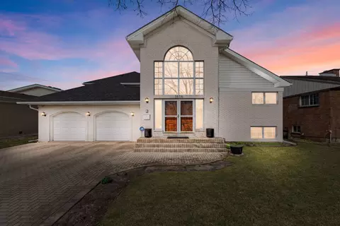 3834 W Jarlath St, Lincolnwood, IL 60712