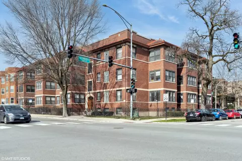 1402 W Foster Ave #1, Chicago, IL 60640