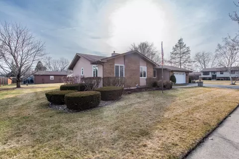 2405 7th St, Winthrop Harbor, IL 60096