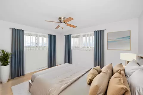 Bedroom - 900 Devon Ave, Park Ridge, IL 60068 photo 1 of 2