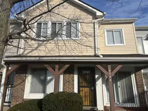 4544 Windsor Ln, Country Club Hills, IL 60478