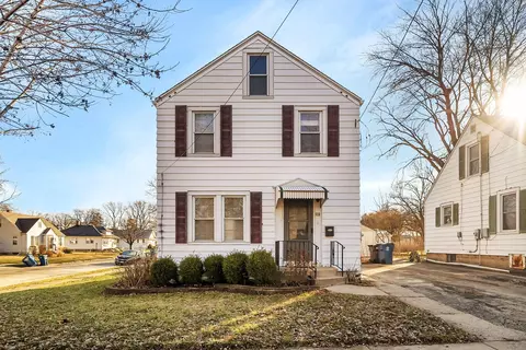 619 Price St, Morris, IL 60450
