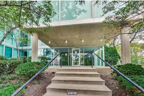 3120 S Indiana Ave #201, Chicago, IL 60616