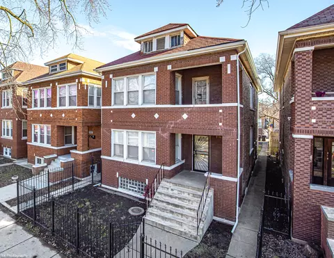 7031 S Rockwell St, Chicago, IL 60629