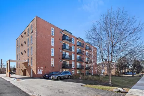 6490 N Northwest Hwy #1A, Chicago, IL 60631