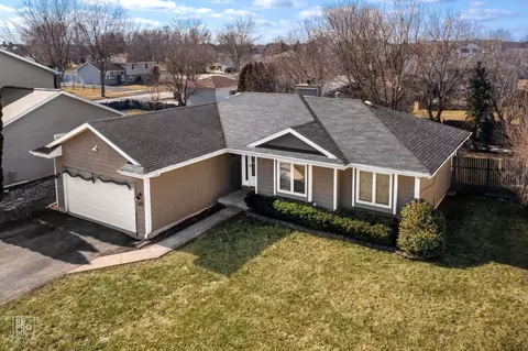 2409 Leckrone Dr, Plainfield, IL 60586 photo 2