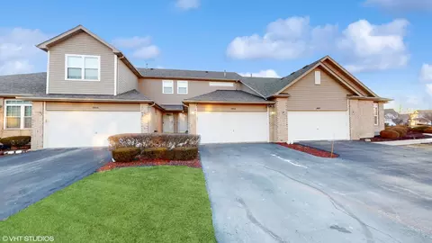 18412 Zurich Ln, Tinley Park, IL 60477