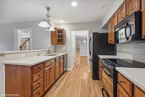 Kitchen - 1626 Stonebridge Trl, Wheaton, IL 60189 photo 3 of 3