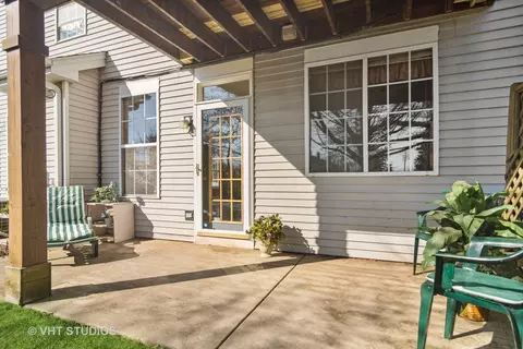 607 Howard Ave, East Dundee, IL 60118 photo 13
