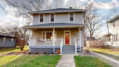 713 N School St, Normal, IL 61761