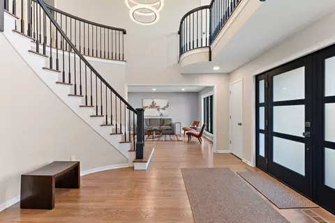 Entry Way - 824 Killarney Dr, Dyer, IN 46311 photo 3 of 4
