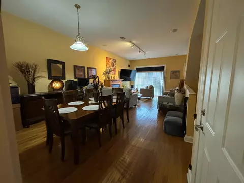 Dining - 3909 Shakespeare Ave, Lyons, IL 60534 photo 1 of 3