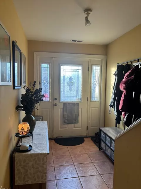 Entry Way - 3909 Shakespeare Ave, Lyons, IL 60534 photo 1 of 8
