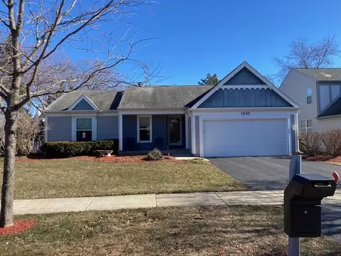 1095 Baybrook Ln, Carol Stream, IL 60188