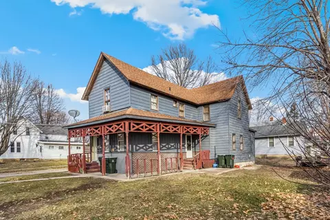 710 5th Ave, Sterling, IL 61081
