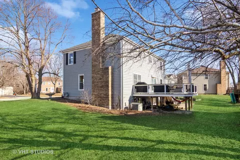 Exterior - 1355 Picardy Ln, Hoffman Estates, IL 60192 photo 4 of 5