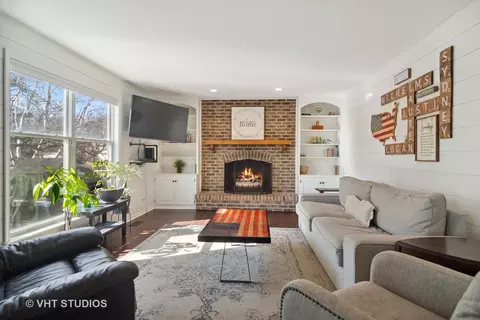 Living - 1355 Picardy Ln, Hoffman Estates, IL 60192 photo 3 of 3