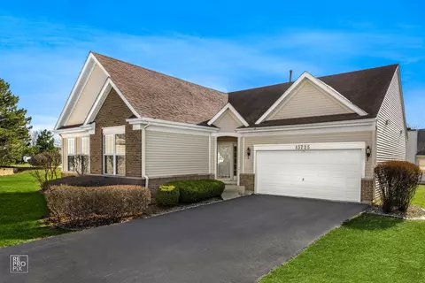 13725 S Redbud Dr, Plainfield, IL 60544 photo 2