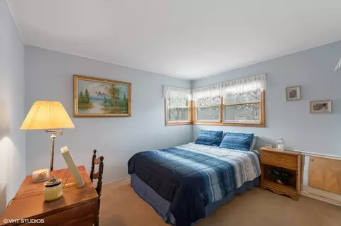 Bedroom - 2406 Sigwalt St, Rolling Meadows, IL 60008 photo 6 of 6