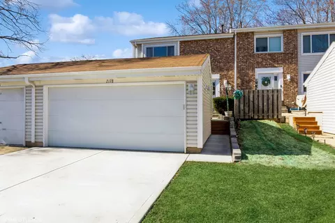 2178 Chadwick Ln, Glendale Heights, IL 60139