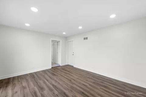 Other - 443 S Oak Glen Dr, Bartlett, IL 60103 photo 7 of 14