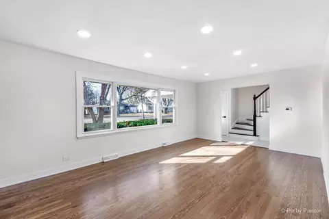 Other - 443 S Oak Glen Dr, Bartlett, IL 60103 photo 3 of 14