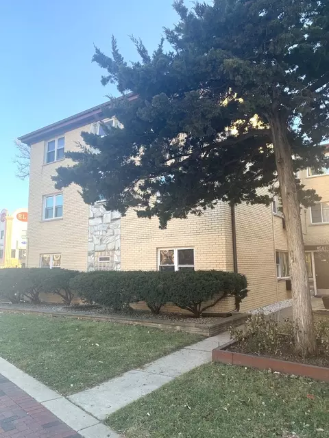 8541 W Grand Ave #3W, River Grove, IL 60171