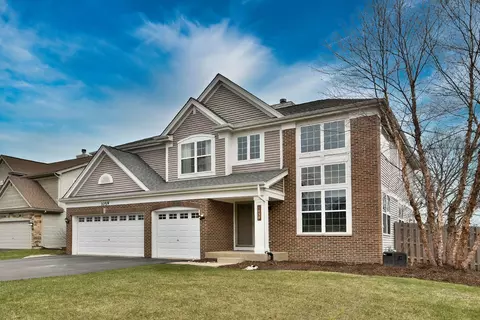 1059 N Penny Ln, Palatine, IL 60067