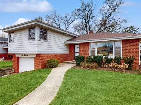 938 S Bryan St, Elmhurst, IL 60126