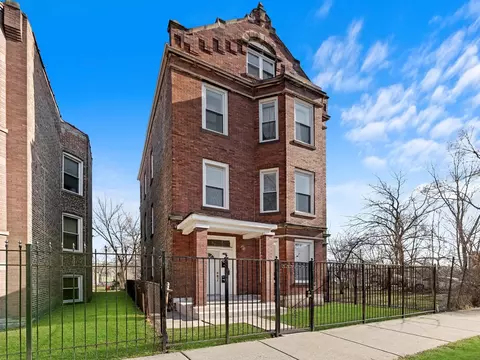 1325 S Komensky Ave, Chicago, IL 60623