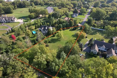40 W655 Barko Pkwy, Huntley, IL 60142