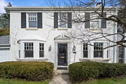 955 Willow Rd, Winnetka, IL 60093