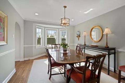 Dining - 955 Willow Rd, Winnetka, IL 60093 photo 2 of 2