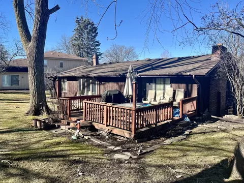 Exterior - 316 81st St, Burr Ridge, IL 60527 photo 7 of 21