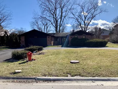 316 81st St, Burr Ridge, IL 60527