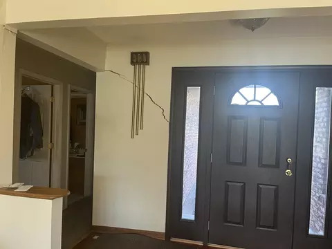 Entry Way - 316 81st St, Burr Ridge, IL 60527 photo 1 of 5