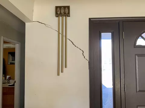 Entry Way - 316 81st St, Burr Ridge, IL 60527 photo 2 of 5
