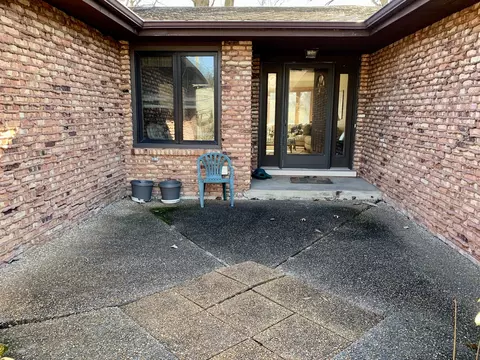 Exterior - 316 81st St, Burr Ridge, IL 60527 photo 10 of 21