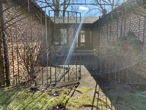Exterior - 316 81st St, Burr Ridge, IL 60527 photo 9 of 21