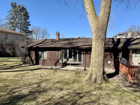 Exterior - 316 81st St, Burr Ridge, IL 60527 photo 8 of 21