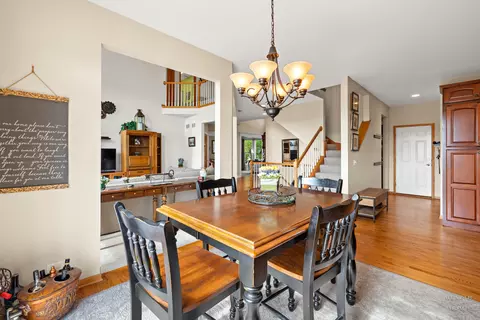 Dining - 730 Fenview Cir, Algonquin, IL 60102 photo 1 of 2