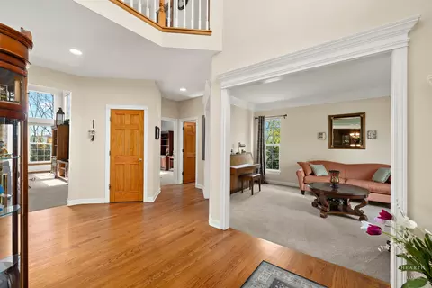 Entry Way - 730 Fenview Cir, Algonquin, IL 60102 photo 2 of 3