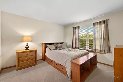 Bedroom - 730 Fenview Cir, Algonquin, IL 60102 photo 2 of 4